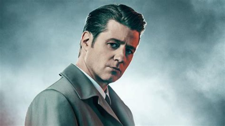 Robb Banks Ben McKenzie