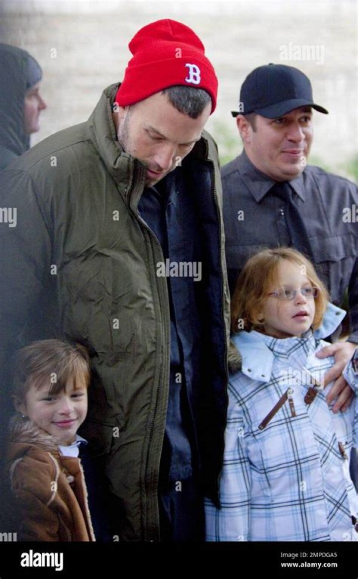 Exclusive... Ben Affleck On Set With A Large Cut And Bloody Hands