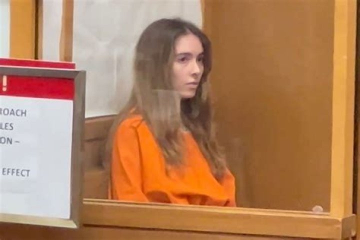 Haley Pullos Arrested! Charged with two DUI felony counts following April car crash Haley Pullos Arrested! Charged with two DUI felony counts following April car crash