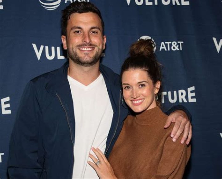 Jade Roper and Tanner Tolbert with their both children, seems happy with their marital relationship.