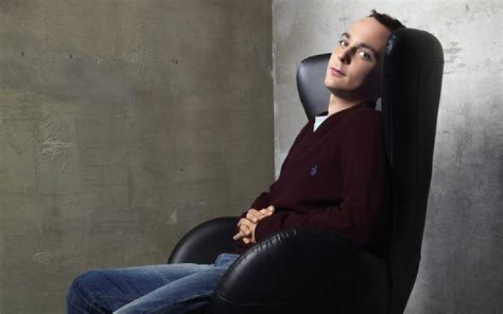 Jim Parsons's profile image.