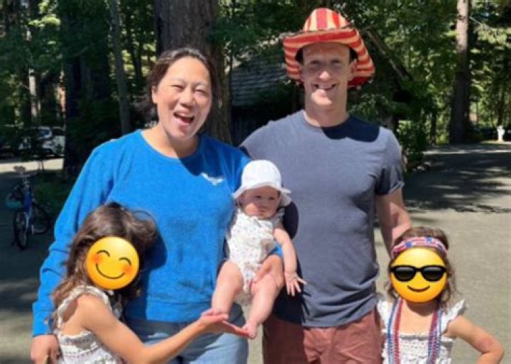 Mark With His Family (Source: Pinterest)