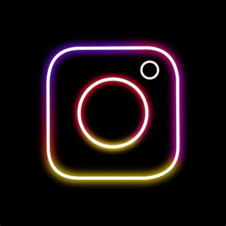 Neon Instagram