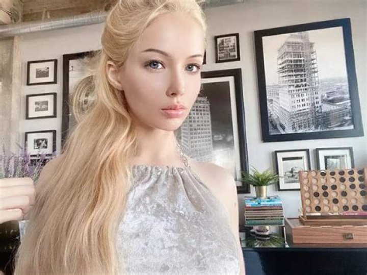 Valeria Lukyanova Valeria Lukyanova